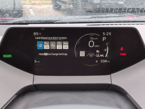New 2026 Toyota Prius LE FWD image 24