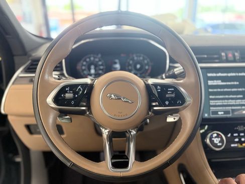 Used 2021 Jaguar F-PACE S AWD/4WD image 17