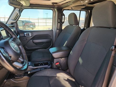 Used 2021 Jeep Wrangler Unlimited Sport image 11