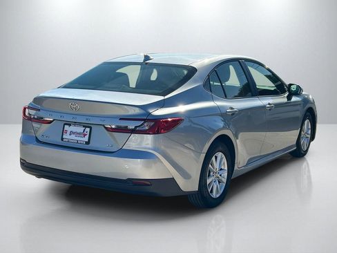 Certified 2025 Toyota Camry LE FWD image 5