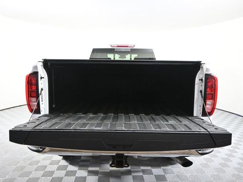 Used 2024 GMC Sierra 3500 SLE w/ SLE Value Package AWD/4WD image 6
