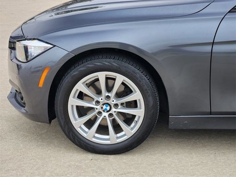 Used 2016 BMW 320i 320i image 8