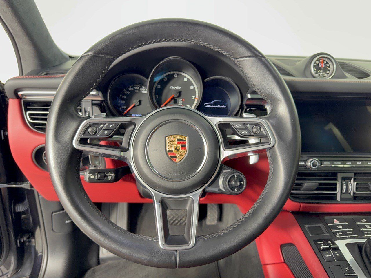 Used 2021 Porsche Macan Turbo AWD/4WD image 10