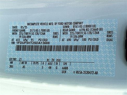 New 2025 Ford F550 4x4 Regular Cab Super Duty image 16