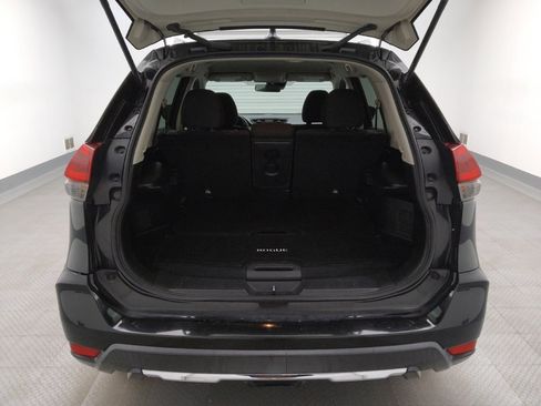 Used 2019 Nissan Rogue S w/ Special Edition Package FWD image 29