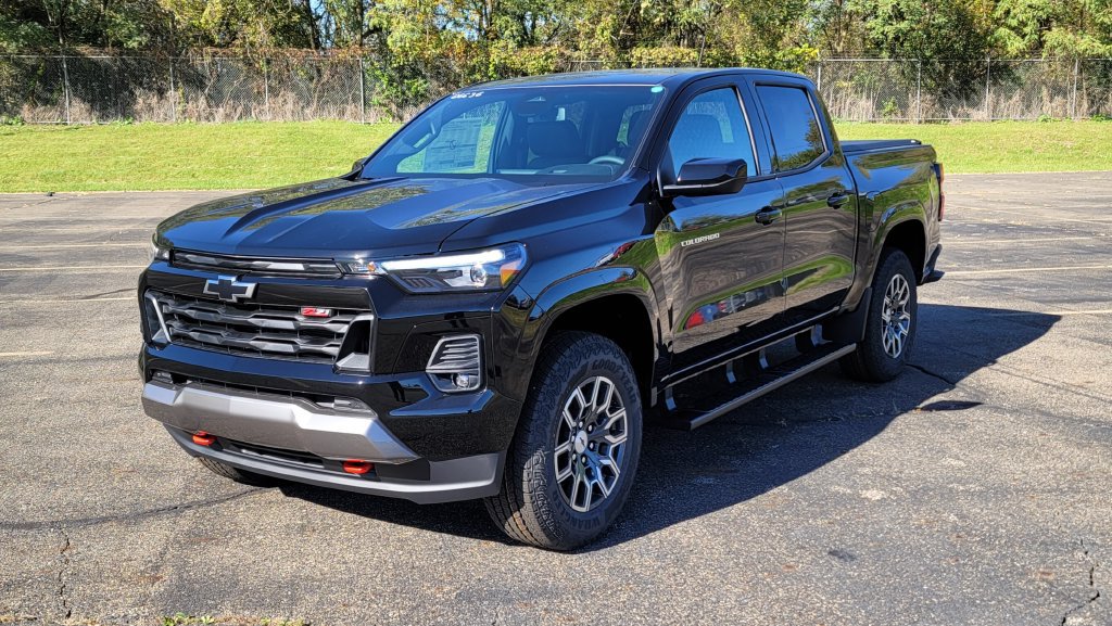 New 2026 Chevrolet Colorado Z71 w/ Z71 Convenience Package 2 AWD/4WD image 3