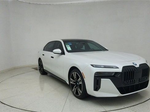 Used 2023 BMW 740i 740i w/ Executive Package image 64