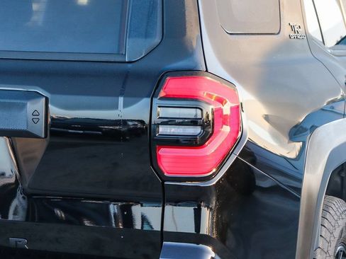 Used 2025 Toyota 4Runner TRD Off-Road Premium w/ Tow Technology Package AWD/4WD image 10