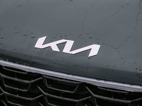 Certified 2026 Kia Sorento EX AWD/4WD image 6