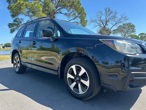 Used 2017 Subaru Forester 2.5i w/ Alloy Wheel Package AWD/4WD image 3