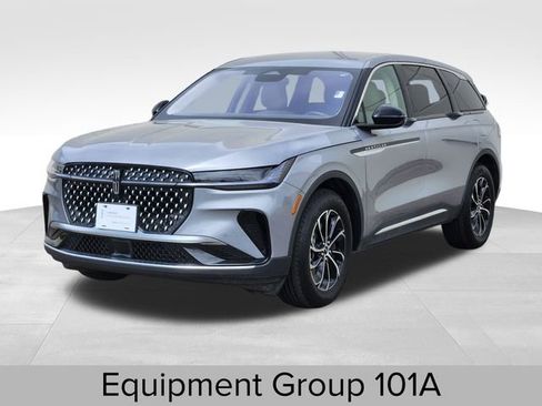 Certified 2025 Lincoln Nautilus Premier AWD/4WD image 5
