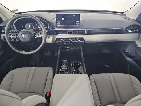 Used 2023 Honda Pilot LX image 11