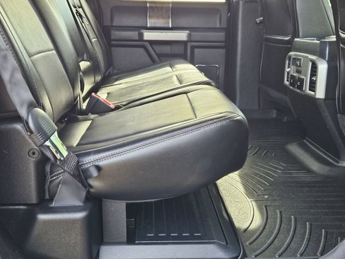 Used 2019 Ford F350 Lariat w/ Lariat Ultimate Package AWD/4WD image 29