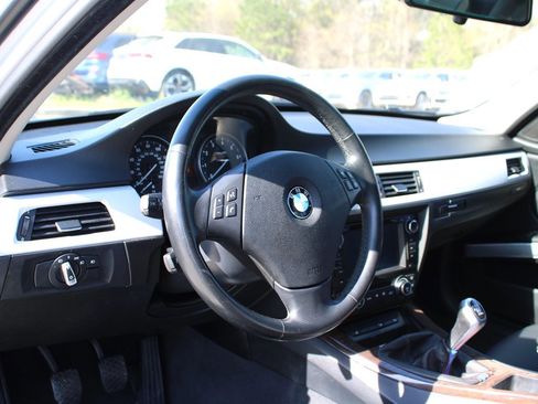 Used 2009 BMW 328i xDrive Sedan image 15