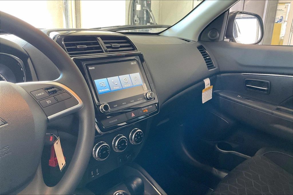 New 2027 Mitsubishi Outlander Sport ES AWD/4WD image 7