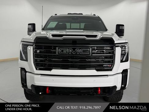 Used 2024 GMC Sierra 2500 AT4 w/ AT4 Premium Plus Package AWD/4WD image 2