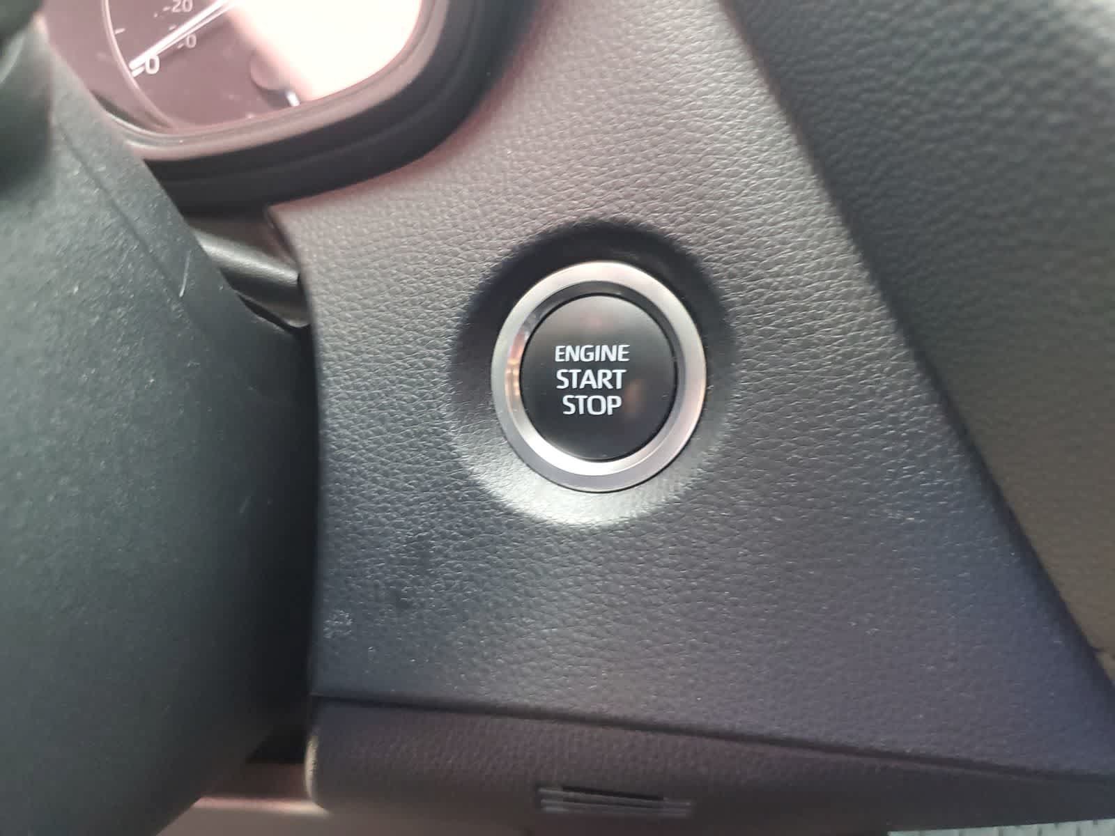 Used 2025 Toyota Corolla SE FWD image 21