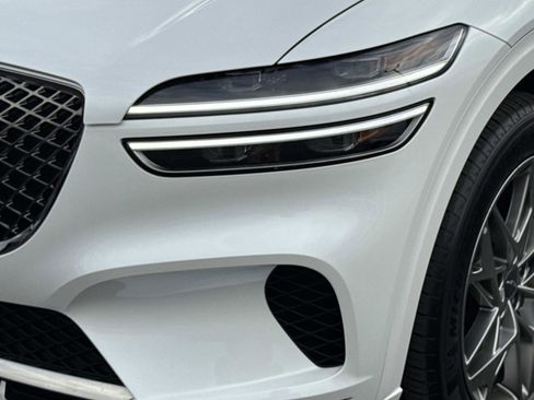 Used 2025 Genesis GV70 2.5T image 28