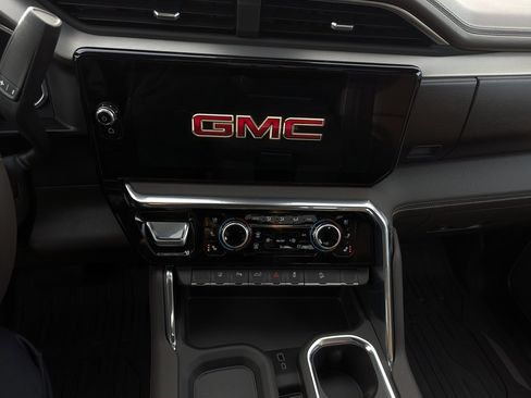 New 2026 GMC Sierra 3500 Denali w/ Denali Reserve Package image 25