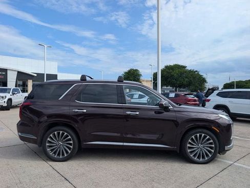 Used 2024 Hyundai Palisade Calligraphy AWD/4WD image 3