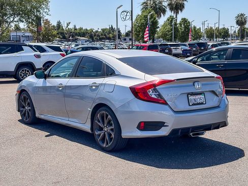 Used 2020 Honda Civic Sport image 2
