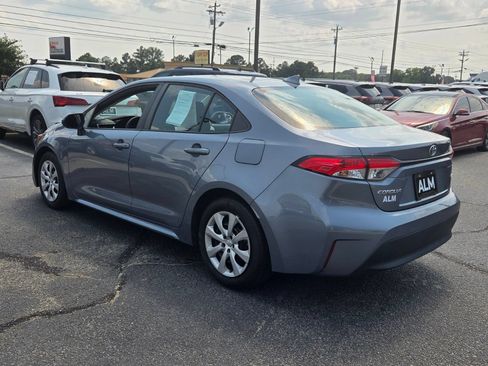 Used 2023 Toyota Corolla LE FWD image 9
