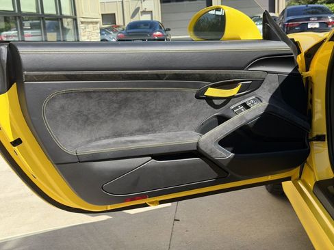 Used 2016 Porsche Cayman GT4 image 26