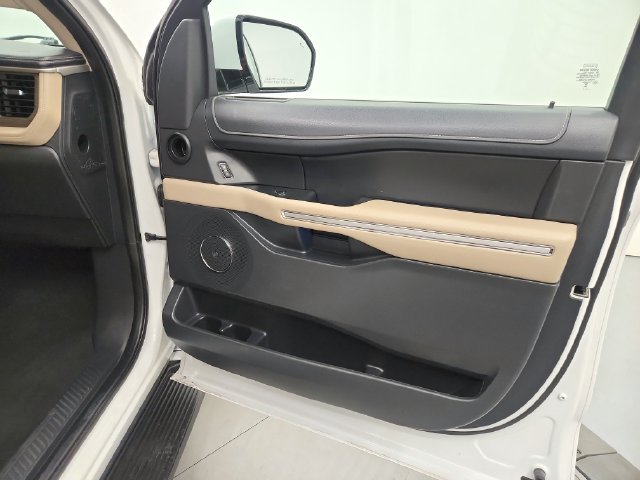 Used 2024 Ford Expedition Limited RWD image 27