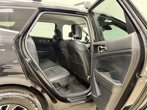 Used 2023 Kia Sportage EX image 37