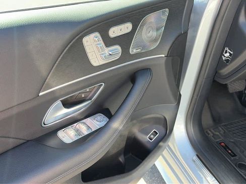 Used 2024 Mercedes-Benz GLE 450 4MATIC image 10
