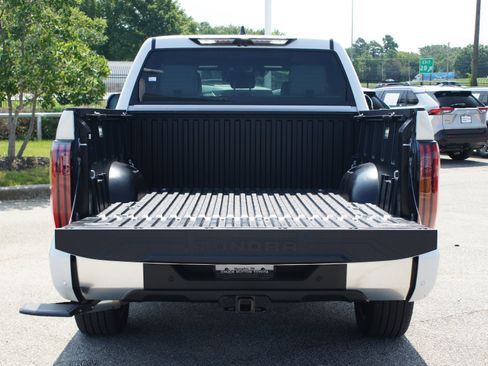 Used 2025 Toyota Tundra Capstone AWD/4WD image 17