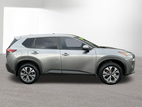 Used 2023 Nissan Rogue SV AWD/4WD image 2