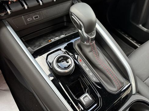 New 2026 Chevrolet Colorado Z71 image 17