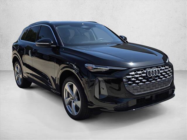 Used 2025 Audi Q5 Premium Plus w/ Premium Plus AWD/4WD image 3