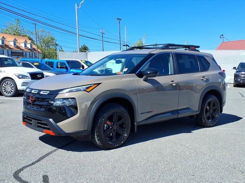 Used 2025 Nissan Rogue SV w/ Rock Creek Premium Package image 1