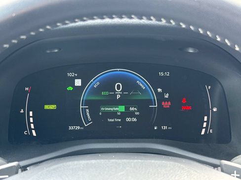 Used 2025 Toyota Camry SE FWD image 17