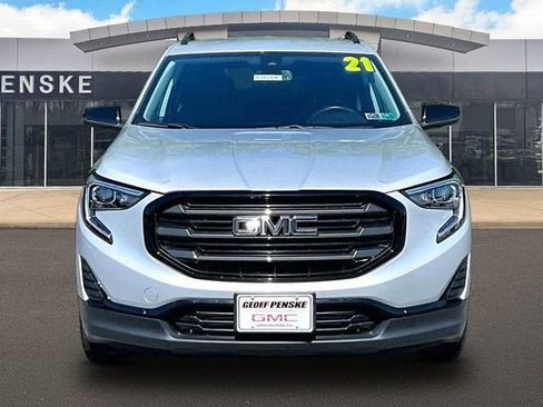 Used 2021 GMC Terrain SLE w/ Driver Convenience Package AWD/4WD image 3