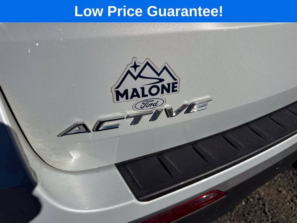 Used 2025 Ford Explorer Active AWD/4WD image 16