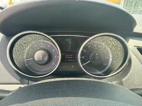 Used 2012 Hyundai Sonata GLS FWD image 5