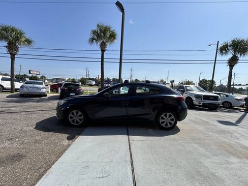 Used 2014 MAZDA MAZDA3 i Sport FWD image 8