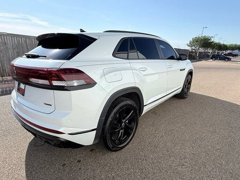 Used 2025 Volkswagen Atlas Cross Sport SEL R-Line AWD/4WD image 6