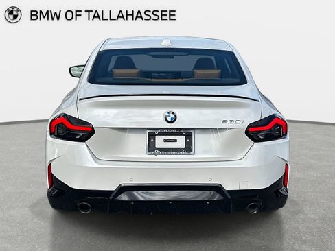 Used 2024 BMW 230i Coupe w/ Premium Package image 6