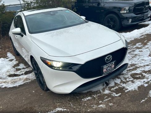 Used 2021 MAZDA MAZDA3 s image 3