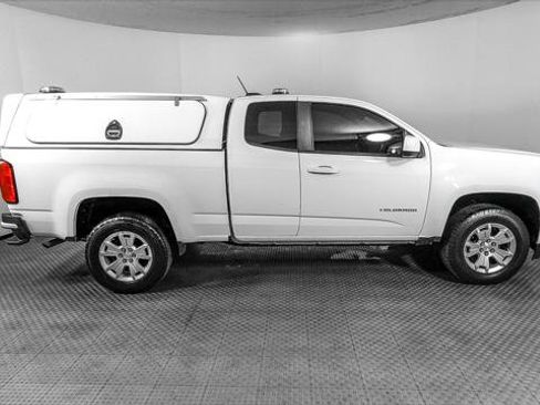 Used 2022 Chevrolet Colorado LT w/ Fleet Safety Package RWD image 11
