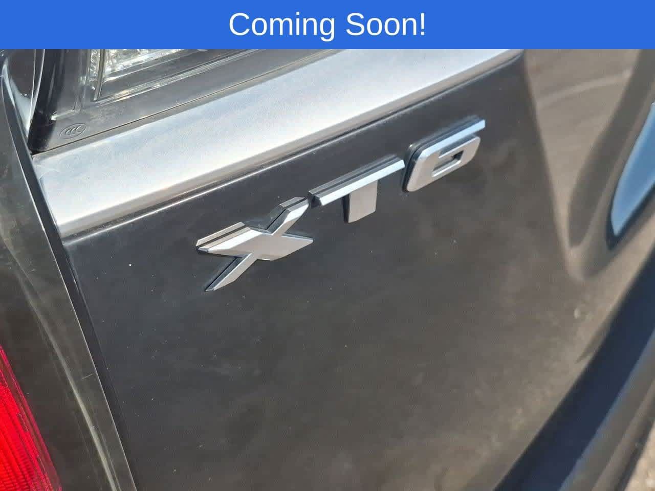 Used 2024 Cadillac XT6 Sport w/ LPO, Floor Liner Package AWD/4WD image 12
