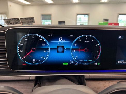 Used 2020 Mercedes-Benz GLS 450 4MATIC image 7