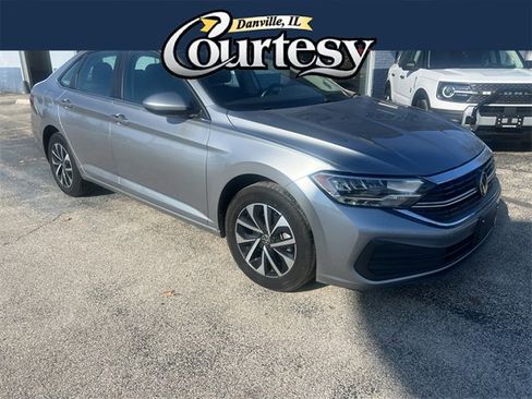 Used 2024 Volkswagen Jetta S image 1