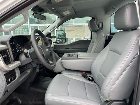 New 2026 Ford F250 XL image 4
