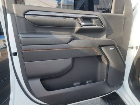 Used 2024 GMC Sierra 2500 AT4 w/ AT4 Premium Plus Package image 9