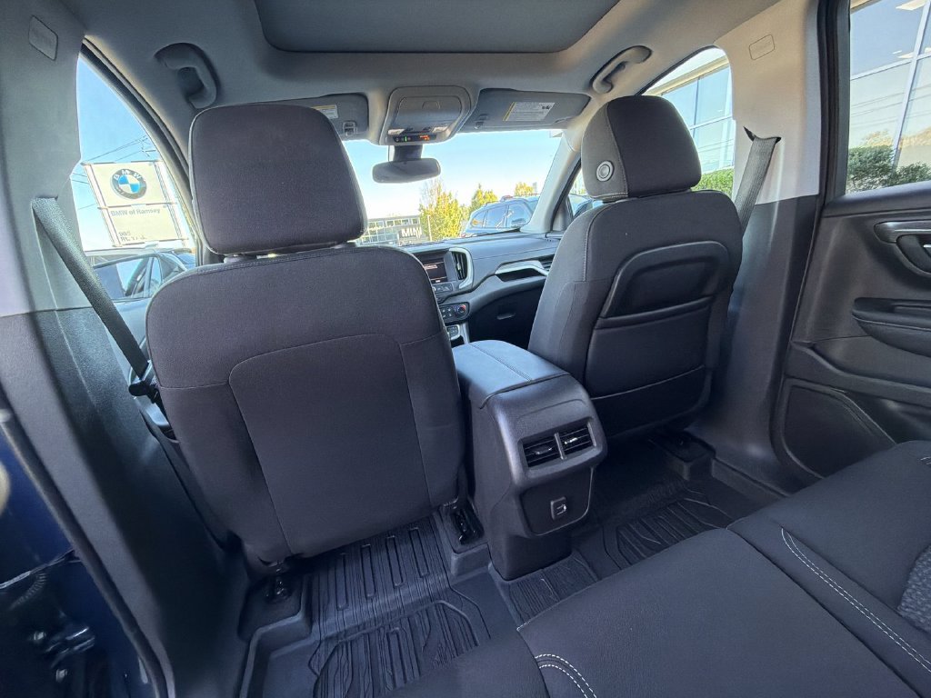 Used 2024 GMC Terrain SLE w/ Driver Convenience Package AWD/4WD image 20